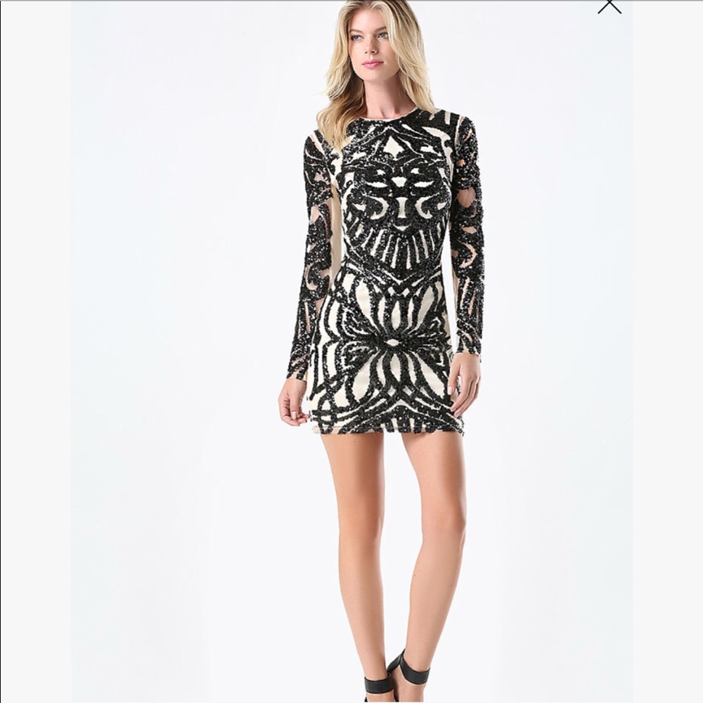 🎉HP🎉NWT💗Gorgeous Bebe sequined mesh dress💗